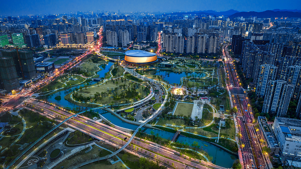 住宅小区绿化：苗木基地的树苗选择与景观搭配建议